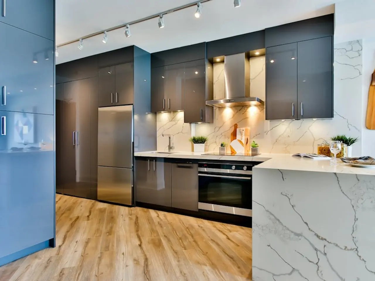 Illustrative stock kitchen photo for 4182 N Acacia Ln