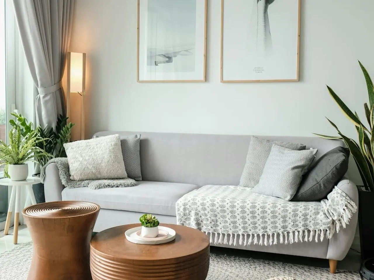Illustrative stock living room photo for 568 Sassafras Ct